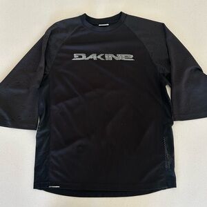 Dakine Black and Gray 3/4 sleeve shirt.